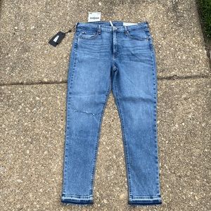 NWT - Woman’s Rag and Bone High Rise Skinny Jeans - Nina